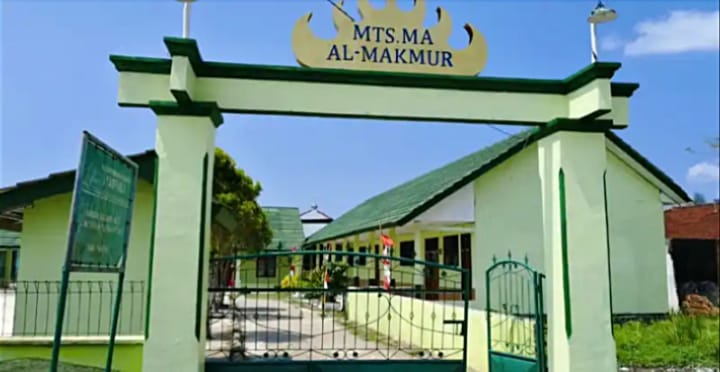 Diduga Tarik Denda hingga Rp500 Ribu, SKL Siswa MA Al-Makmur Tanggamus Dipersoalkan