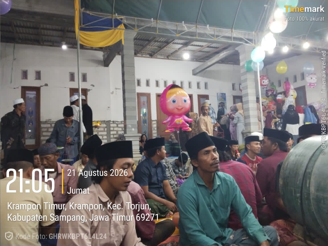 Kental Nuansa Religi, Ratusan Jemaah Hadiri Rutinan Sholawat Disertai Peringatan Ultah Sahrah di Krampon