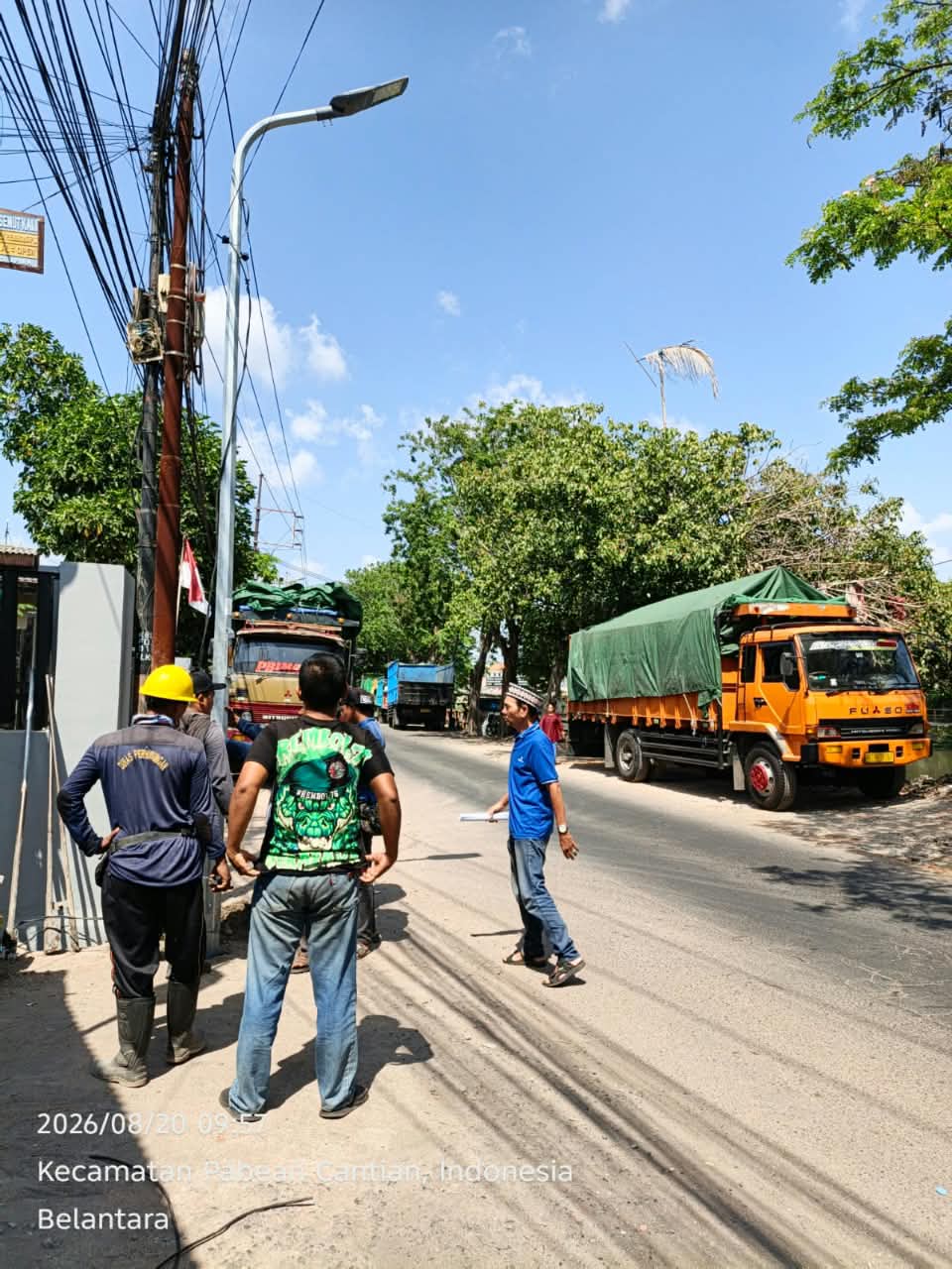 Penuhi Usulan Warga, Dishub Surabaya Pasang Titik Baru PJU di Jalan Semut Kali