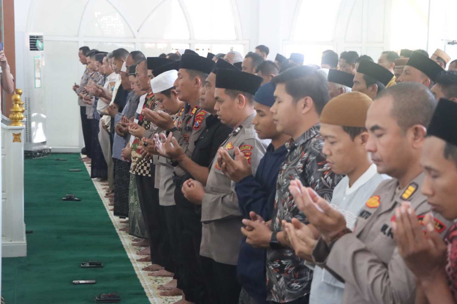 Prihatin Korban Kecelakaan Terus Bertambah, Polres Pasuruan Gelar Salat Ghaib dan Doa Bersama untuk Keselamatan Pengguna Jalan