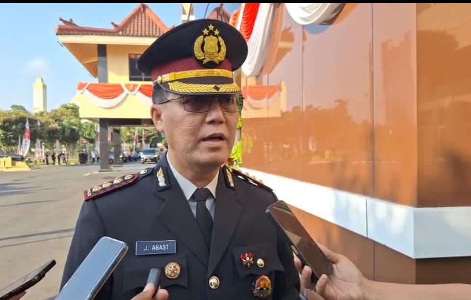Tim Trauma Healing Polda  Jatim Bantu Pulihkan Warga Terdampak Gempa NTT